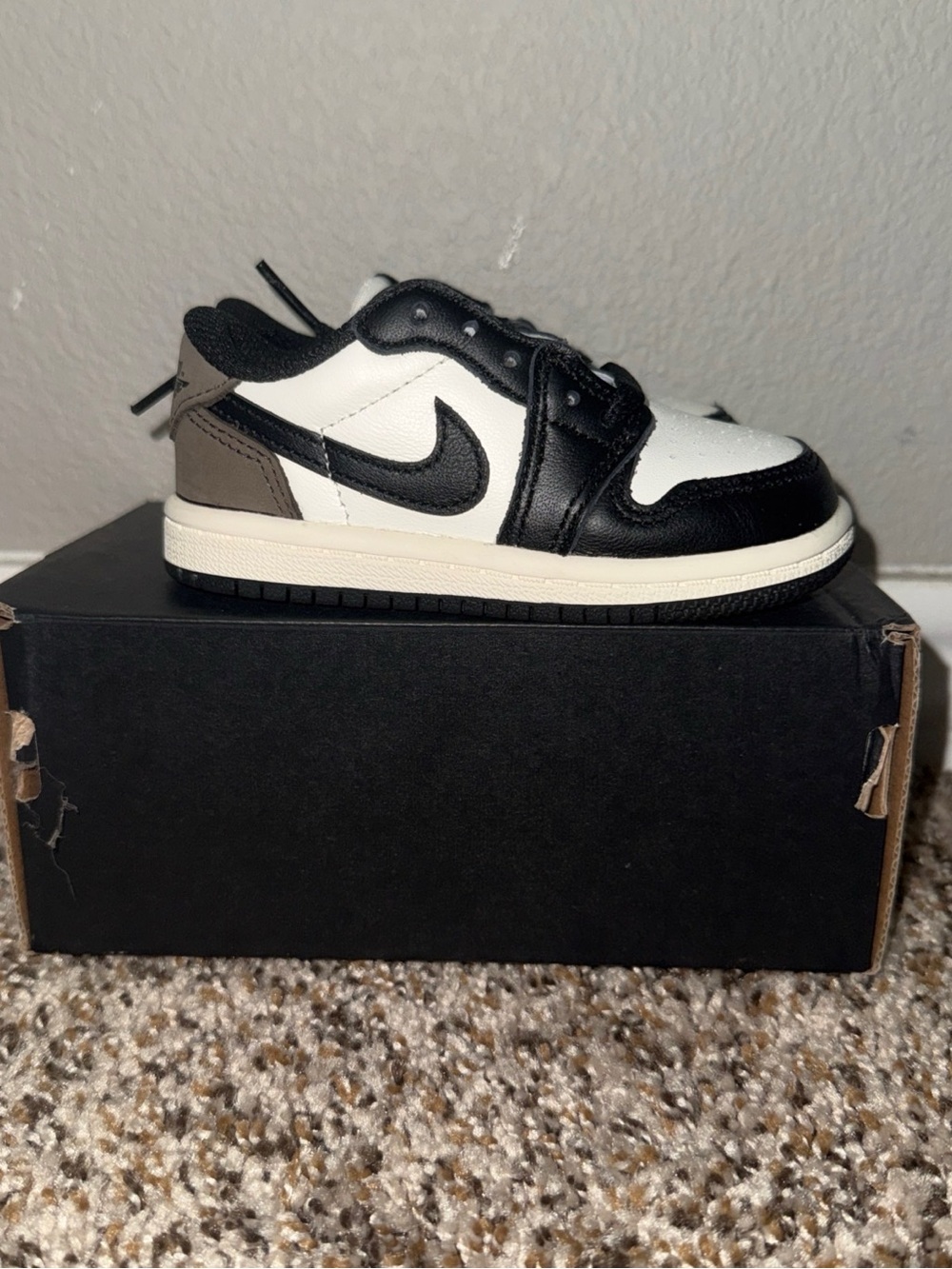Jordan Kids' Black White and Brown Low-Top Sneakers